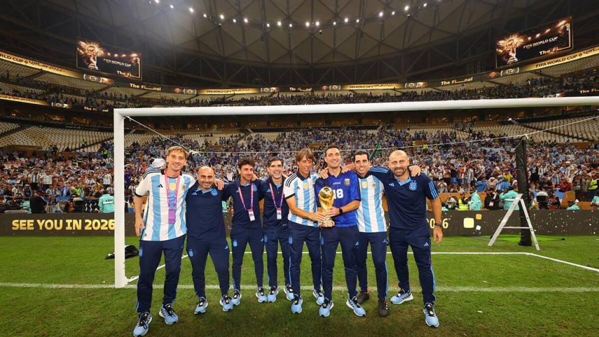 El cuerpo técnico de Lionel Scaloni. Foto: Instagram.