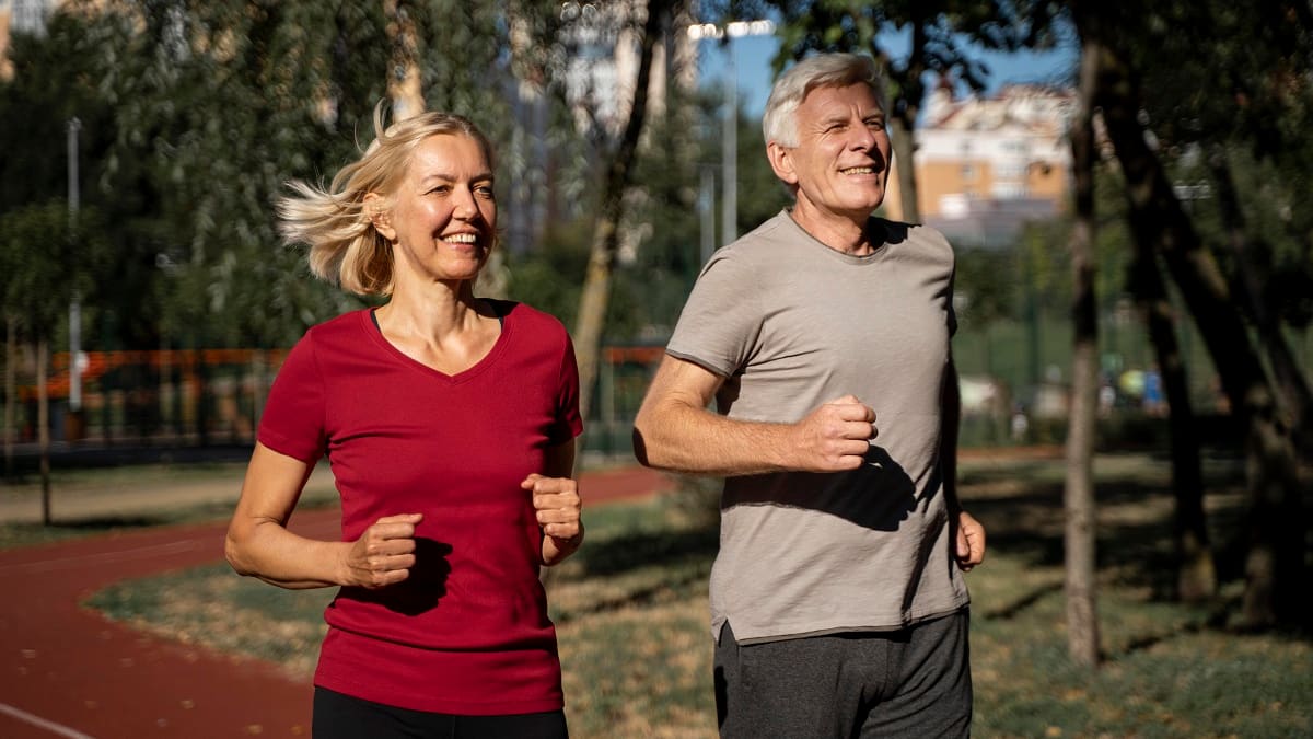 El deporte perfecto para mayores de 70 años: mejora la salud, fortalece el cuerpo y ayuda a mantenerse activo