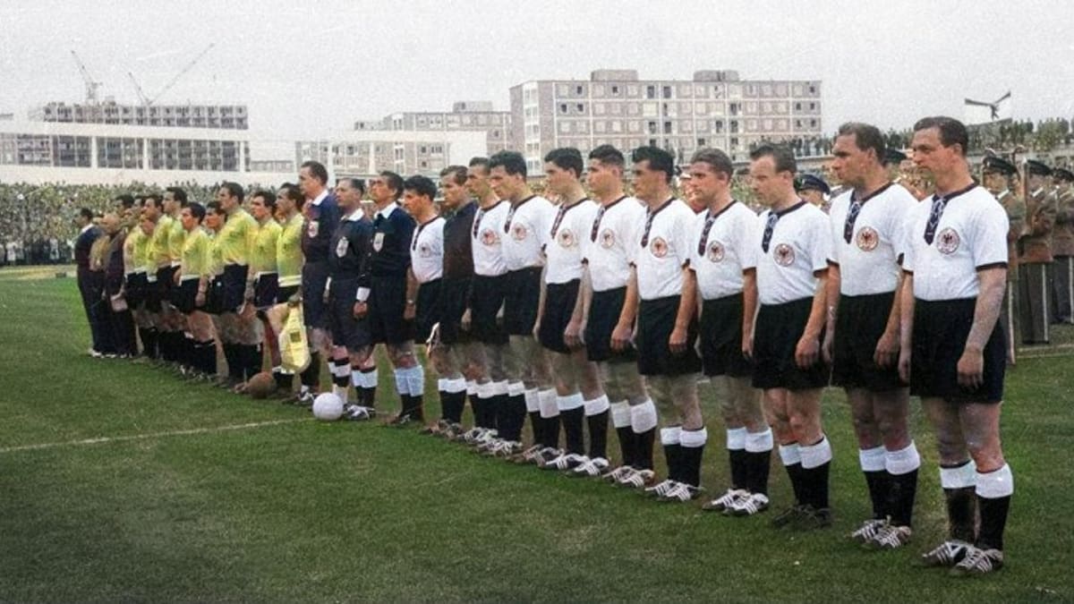 El curioso antecedente de Argentina y Austria en un Mundial: el día que se vistió de Brasil y jugó con camiseta amarilla