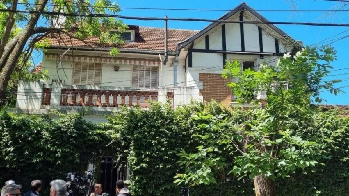 El domicilio de Haedo al 900, allanado por el doble crimen de Vicente López. Foto: NA.