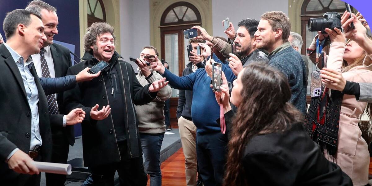 El Gobierno le negó el ingreso a la prensa de cinco medios distintos basándose en la filtración del presunto pago de Rusia al armado de notas para desprestigiarlo