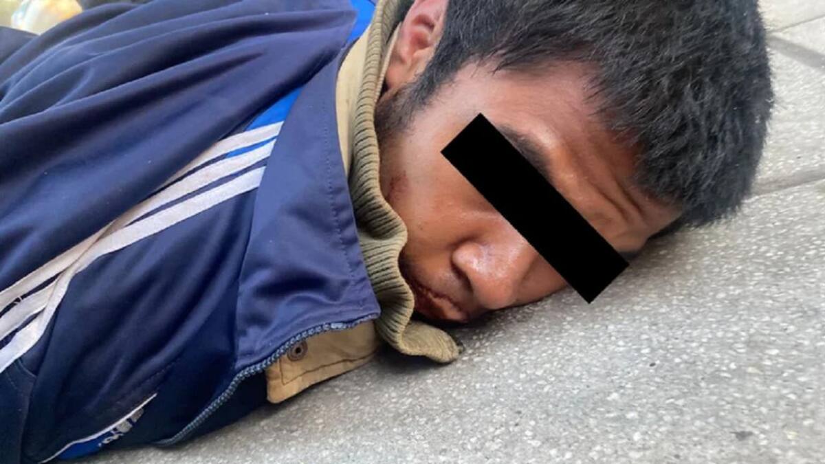 El indigente que atacó a una policía