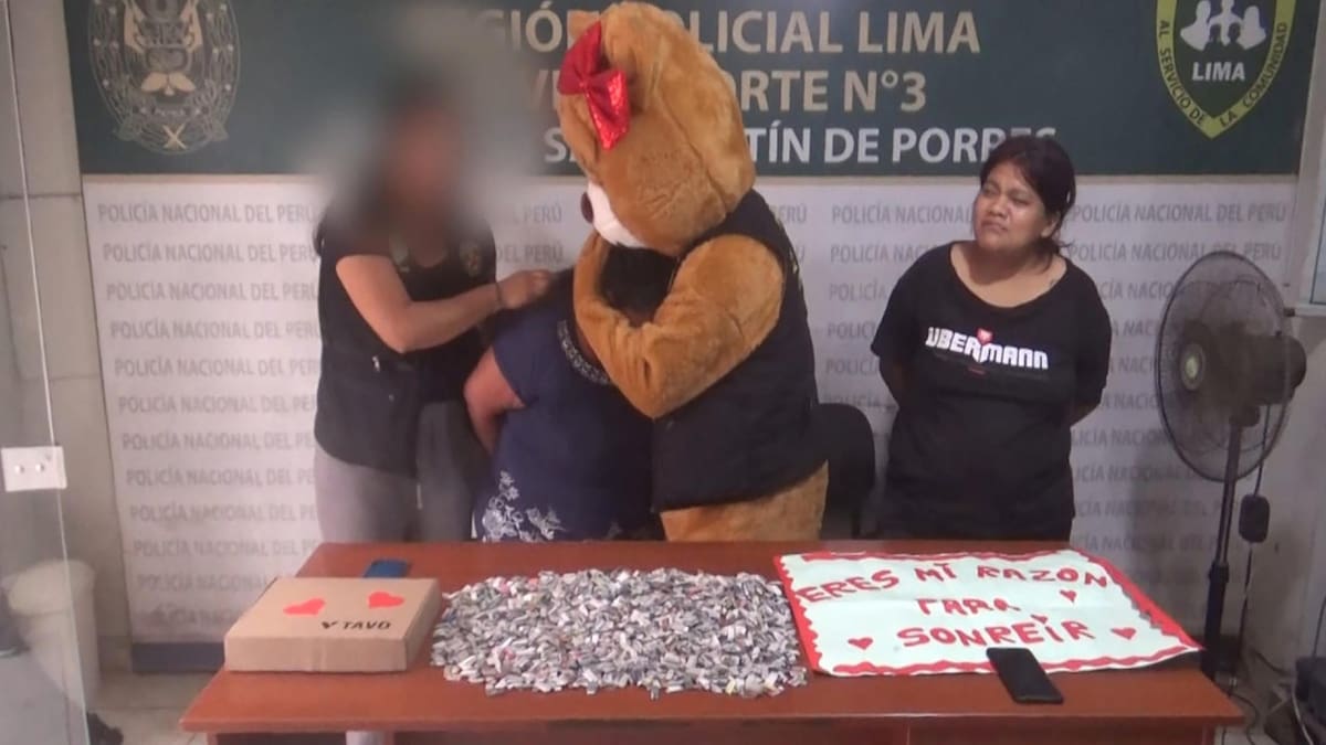 Resultaron detenidas dos mujeres. Foto: EFE