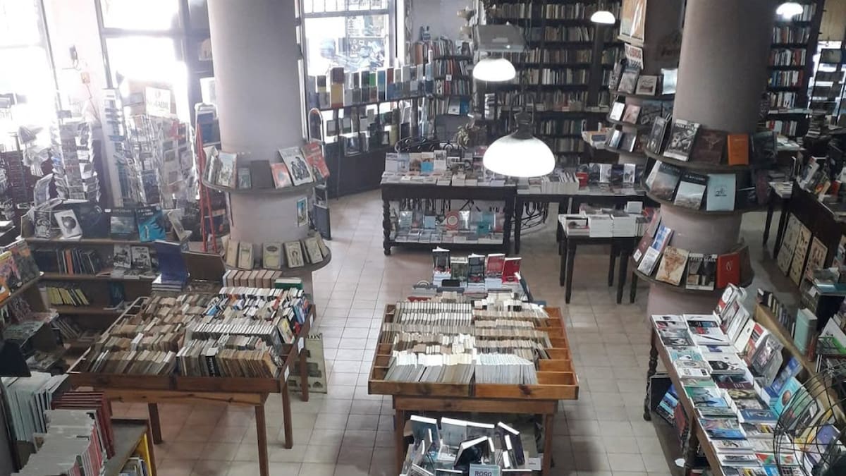 El local es casi tan antiguo como al Virreinato. Foto: Instagram @ibreriadeavila