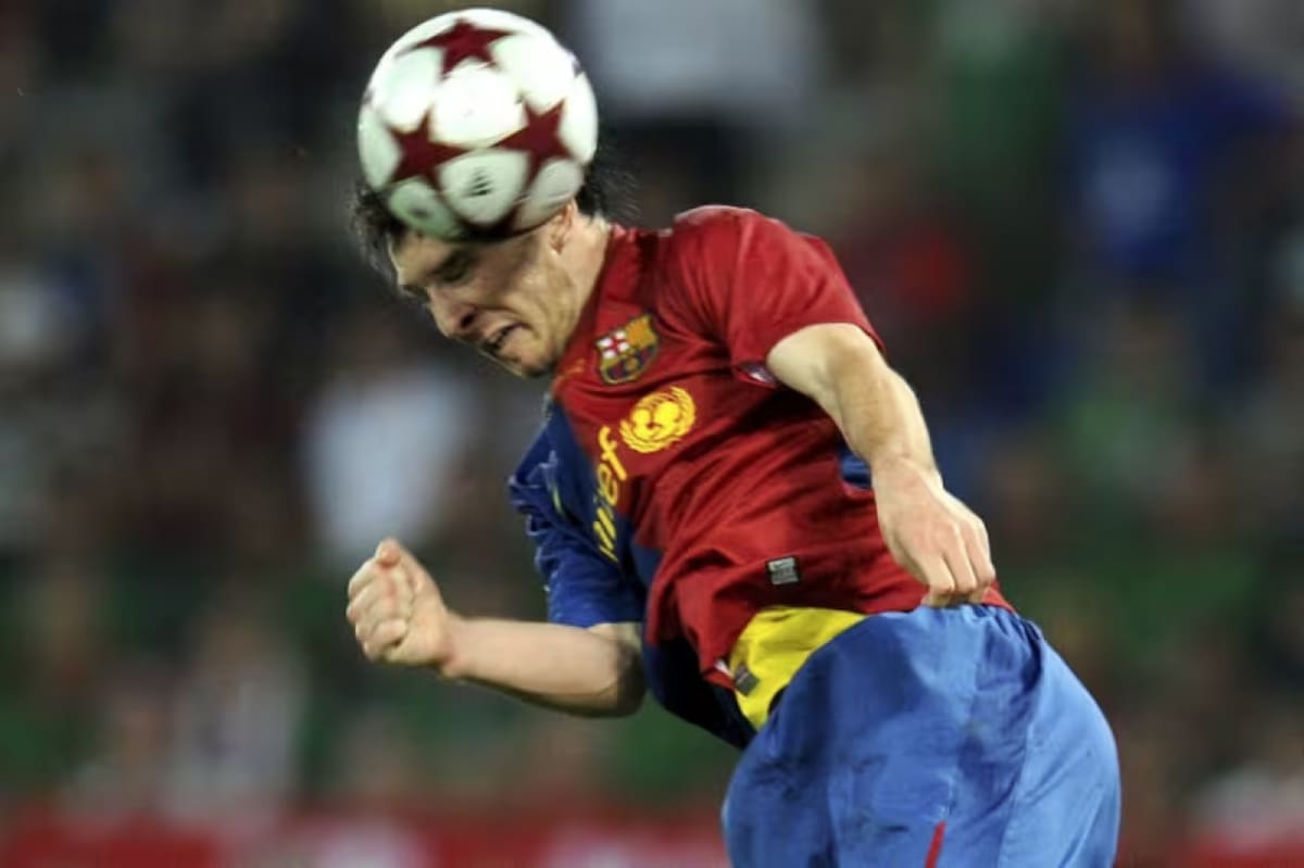 El mejor gol de Messi, un cabezazo.
