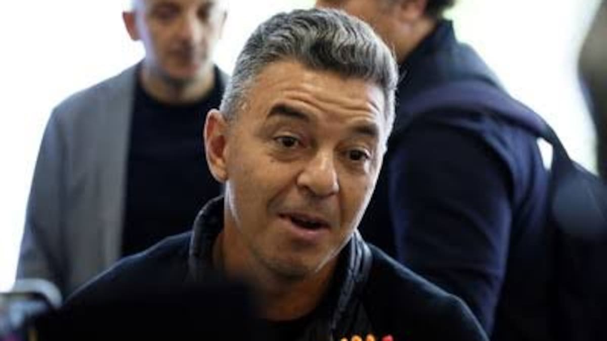 Marcelo Gallardo asumió como entrenador de Ecuador y recibió un sorprendente regalo: “Un muñeco...”