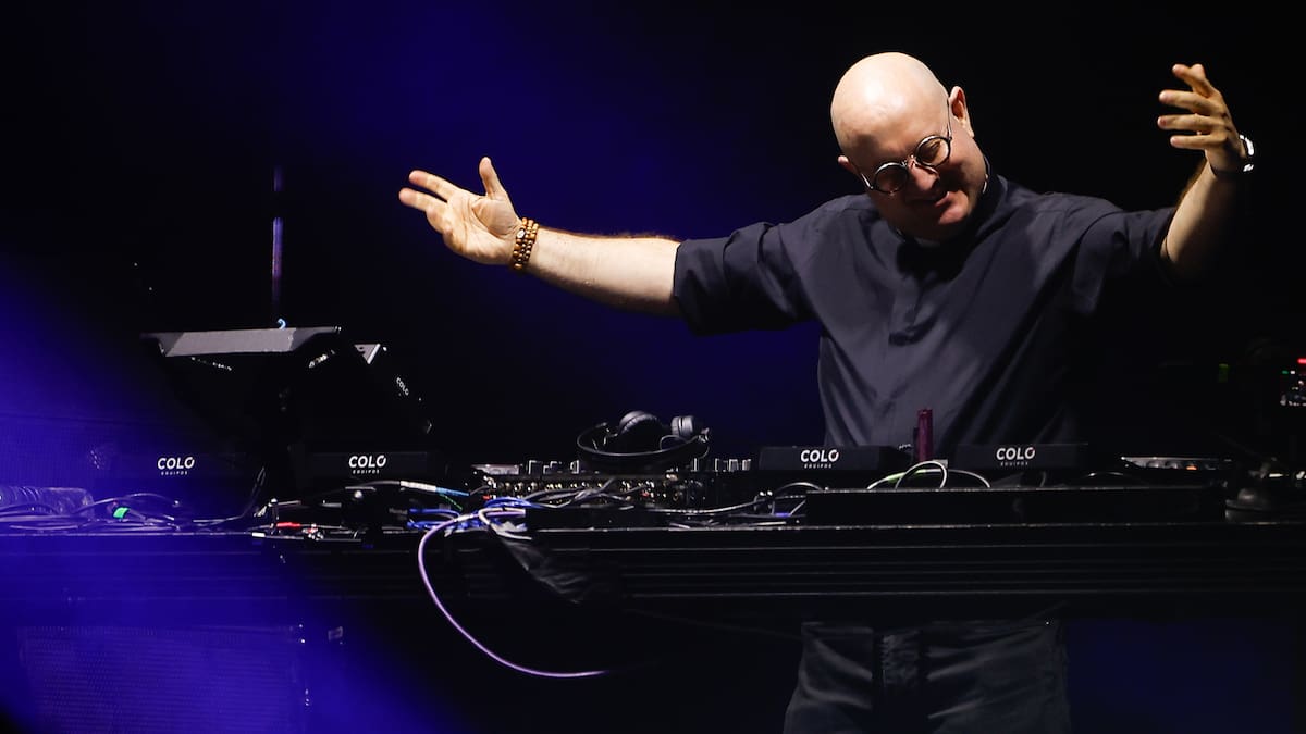 Multitudinario show del DJ Padre Guilherme en Plaza de Mayo en homenaje al Papa Francisco