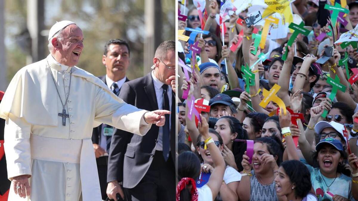 El Papa Francisco con jóvenes en Chile (Reuters)