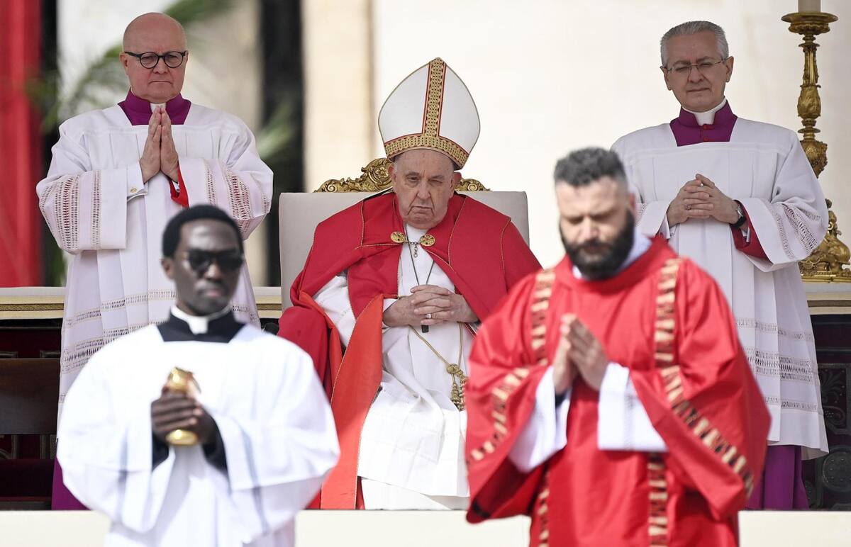 El Papa Francisco en la Santa Misa del Domingo de Ramos en la Plaza de San Pedro, Ciudad del Vaticano. EFE