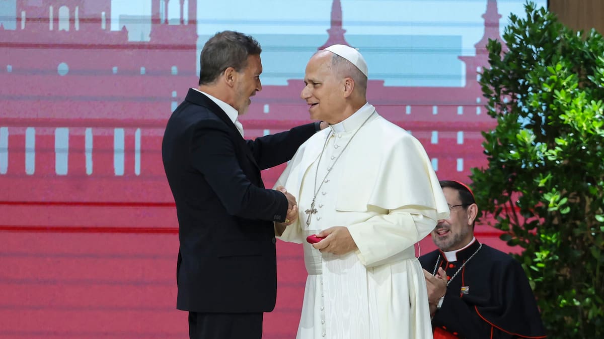 Multitudinario evento del papa León XIV en Madrid: 15.000 personas y un emotivo encuentro con Antonio Banderas