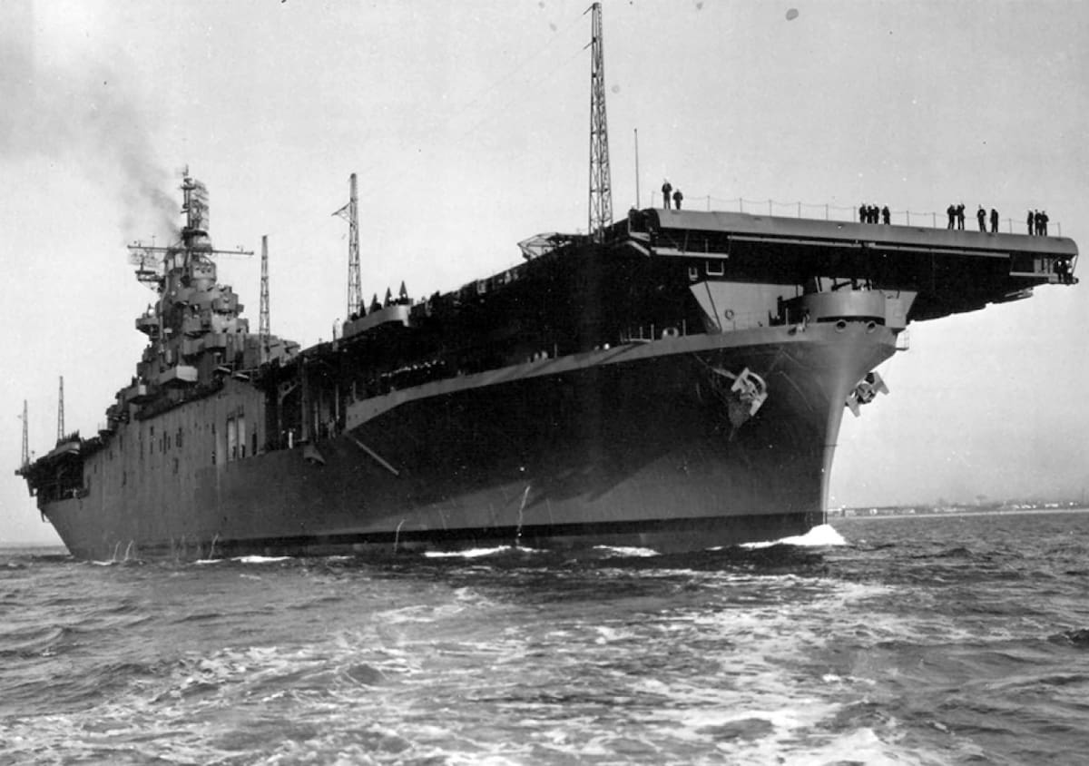 El portaaviones USS Yorktown durante la Segunda Guerra Mundial. Foto: X/@WWIIpix