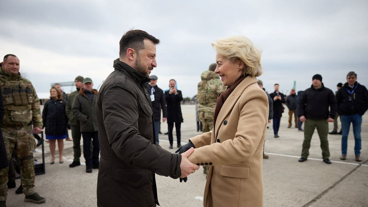 El presidente de Ucrania, Volodymyr Zelenskiy, recibe a la presidenta de la Comisión Europea, Ursula von der Leyen