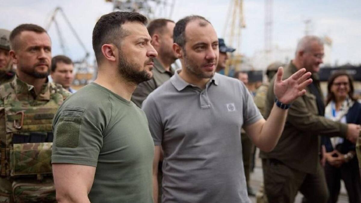 El presidente ucraniano, Volodímir Zelenski, en el puerto de Odesa. EFE