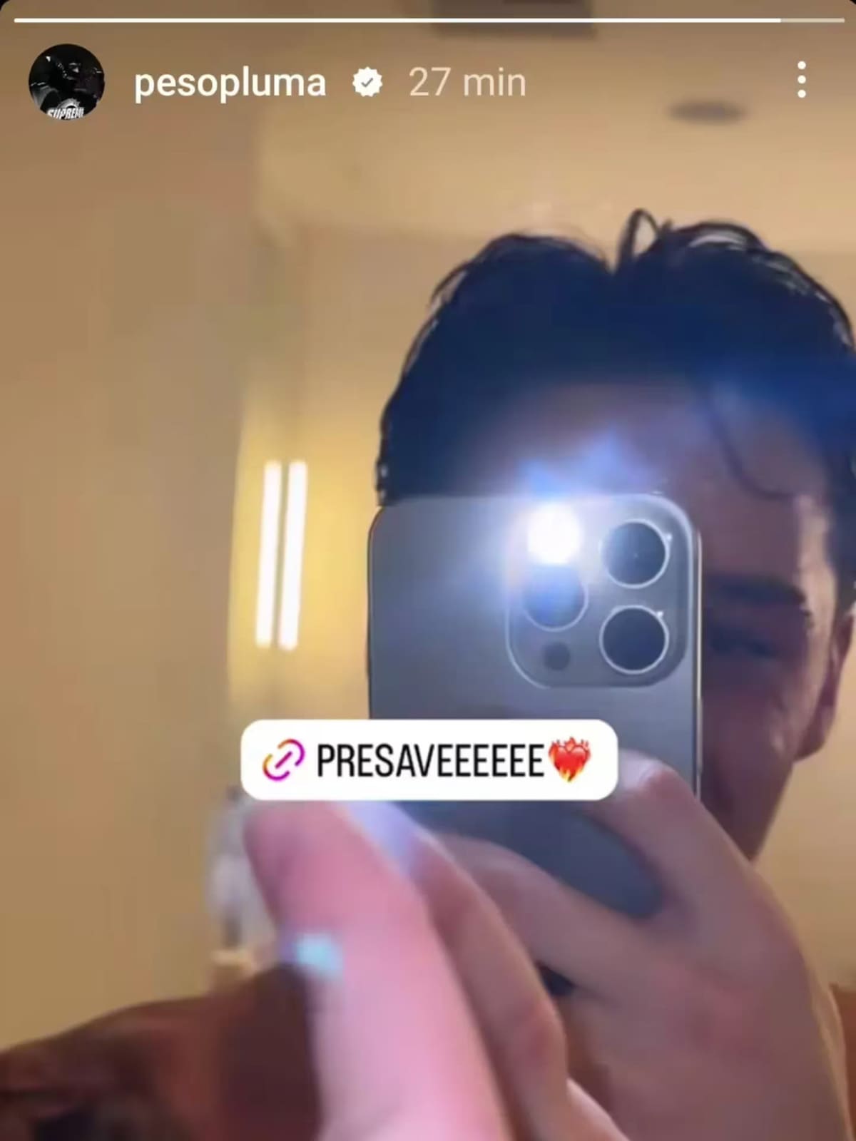 El radical cambio de look de Peso Pluma. Foto: Instagram