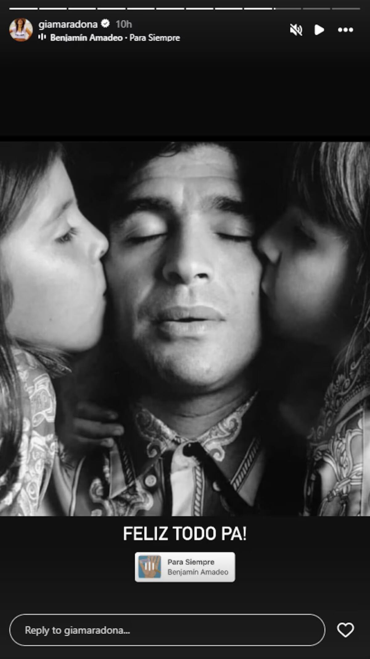 El saludo a Diego Armando Maradona. Foto: Instagram @giamaradona