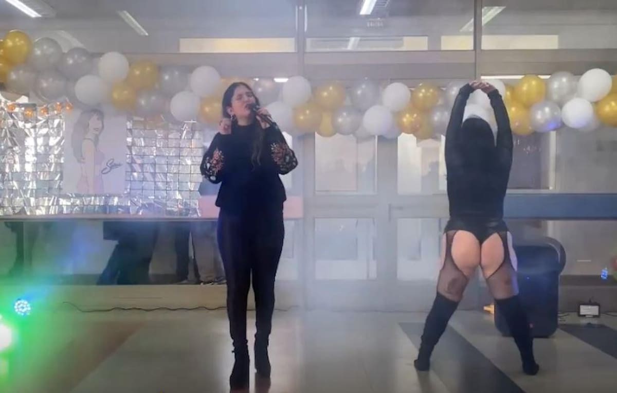 El show erótico en un centro de salud familiar que generó un escándalo en Chile 2. Foto: captura de pantalla.