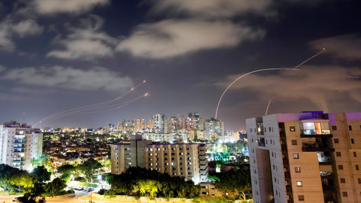 La Cúpula de Hierro de Israel interceptando cohetes lanzados desde la Franja de Gaza. Foto: archivo, Reuters.