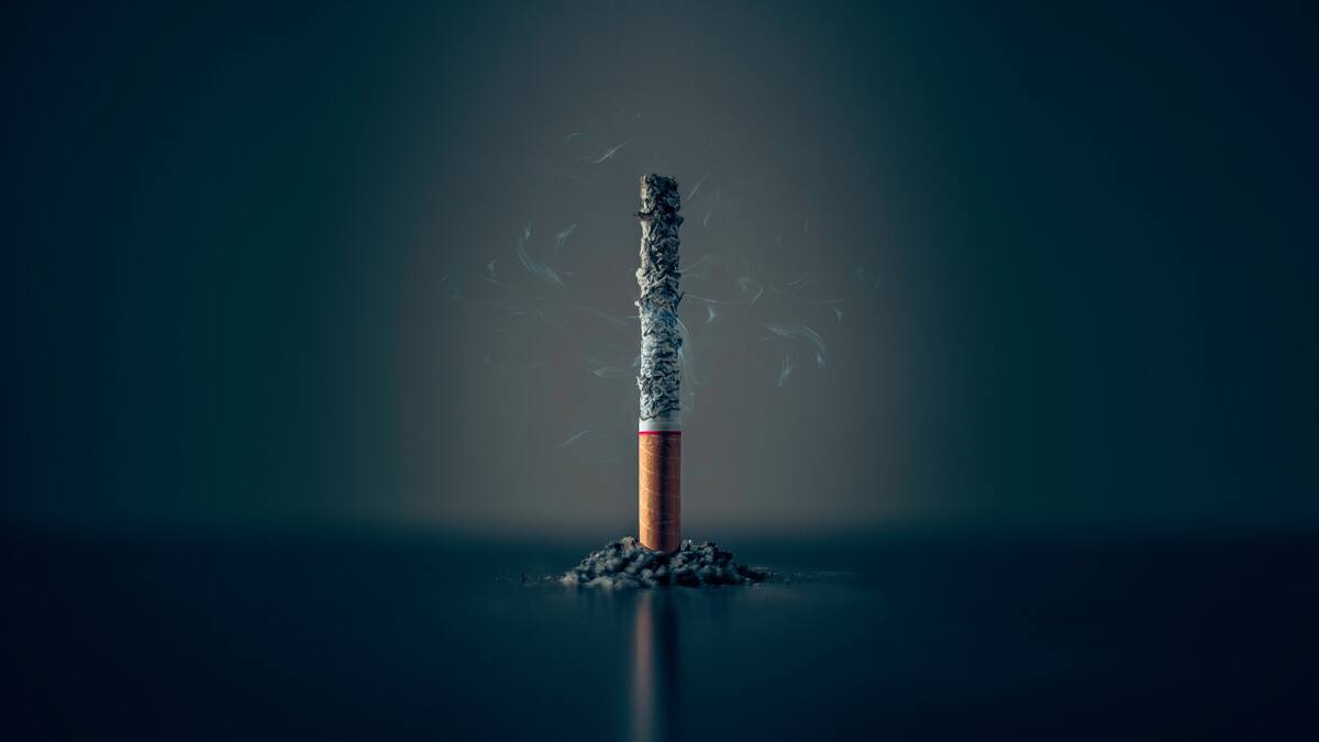 El tabaquismo podría aumentar el riesgo de depresión y trastorno bipolar. Foto: Unsplash