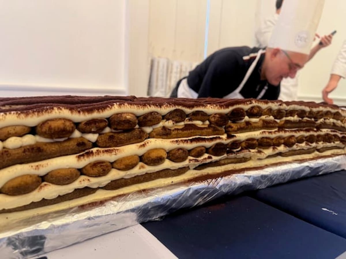 Más de 100 cocineros participaron del desafío que logró un nuevo récord Guinness.