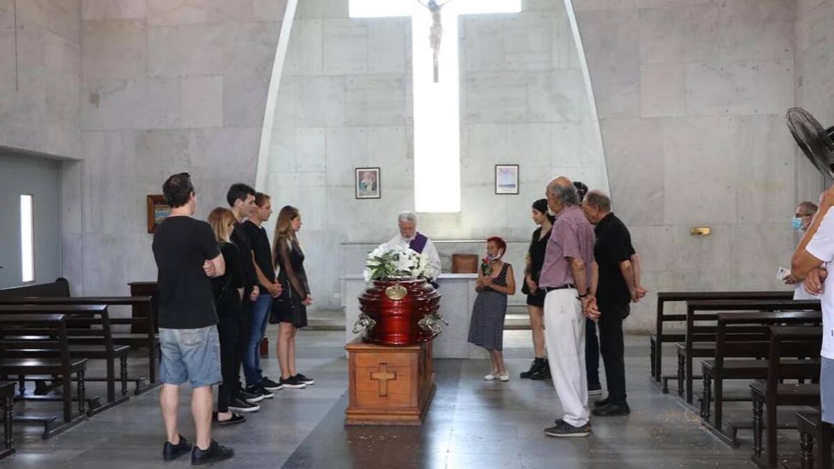 Último adiós a Pinky en el cementerio de la Chacarita