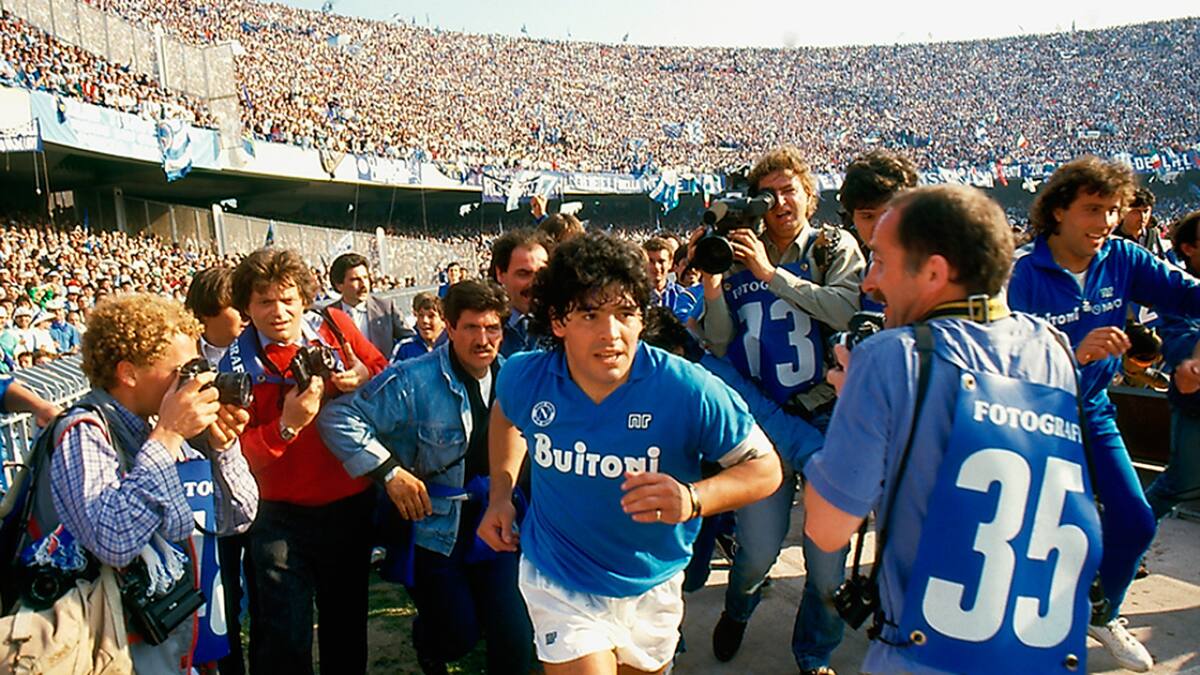 El último viaje de Diego Armando Maradona a Nápoles.