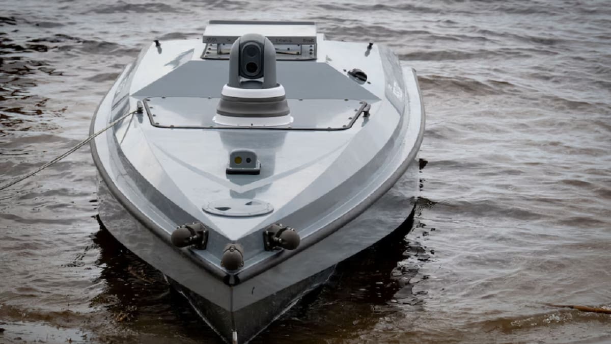 Logro militar: Ucrania anunció el derribo de un caza ruso con un dron naval de tipo Magura en el mar Negro