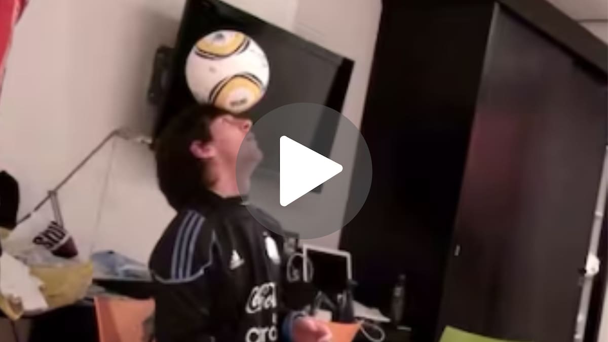 Video inédito: apareció una joya oculta de Messi haciendo jueguitos durante el Mundial 2010 y los hinchas no pueden dejar de verla
