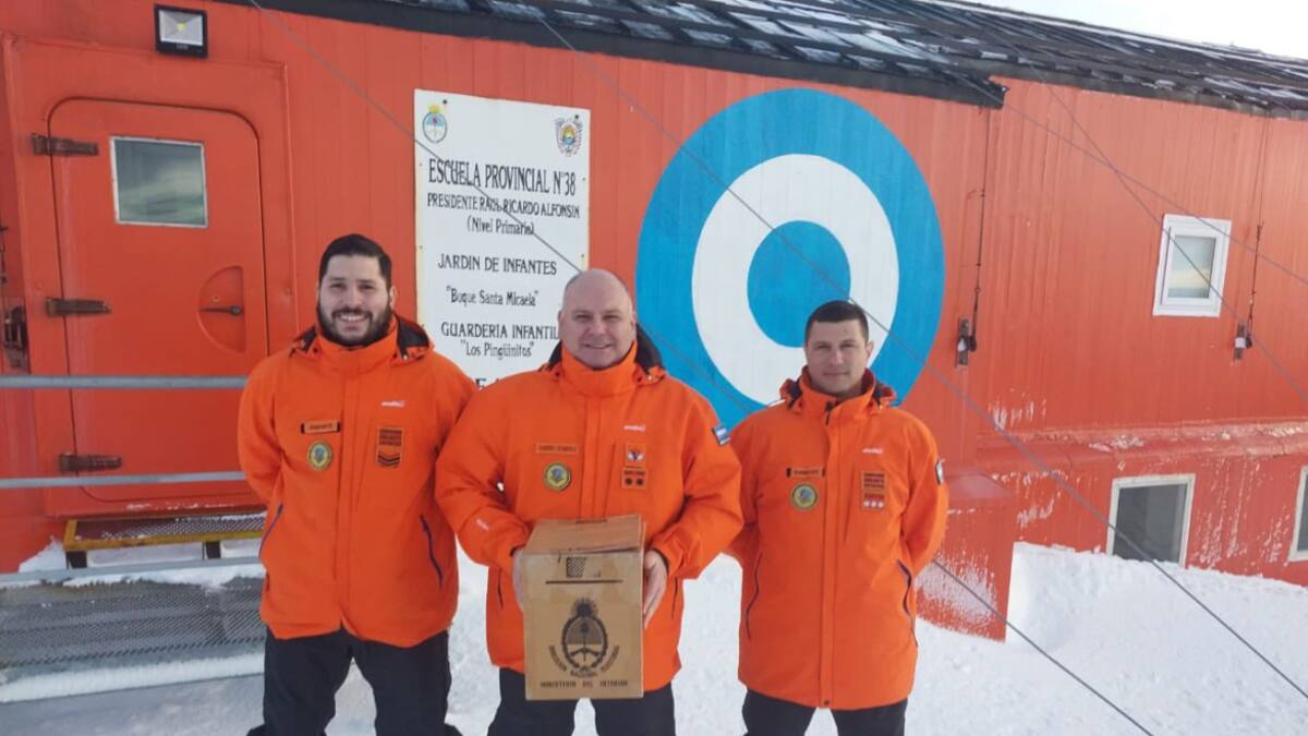 Elecciones PASO 2023 en la Antártida. Foto: Twitter.