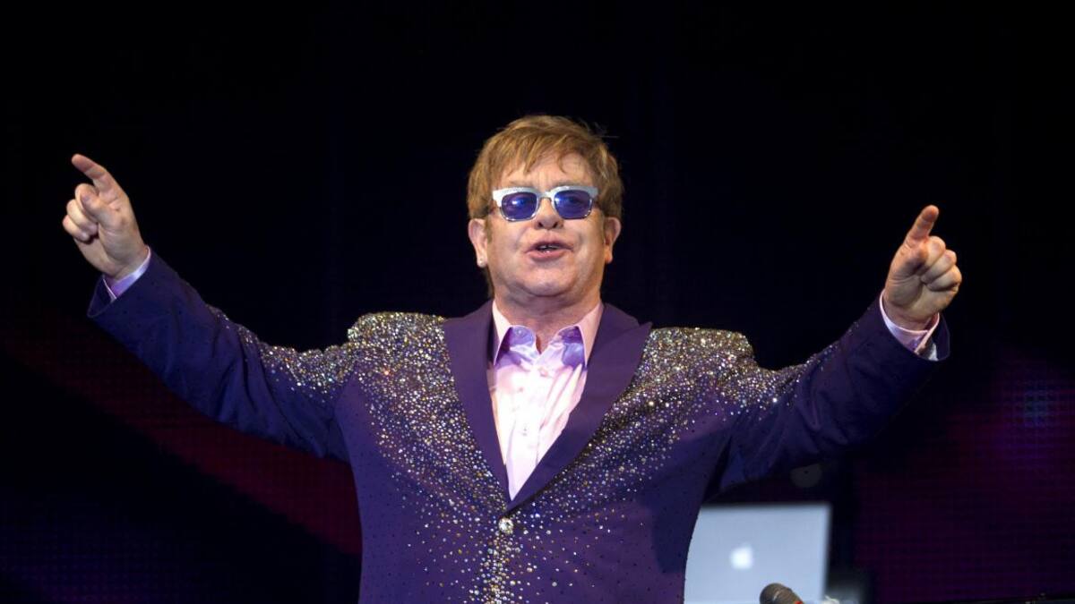 Elton John, músico, Agencia NA