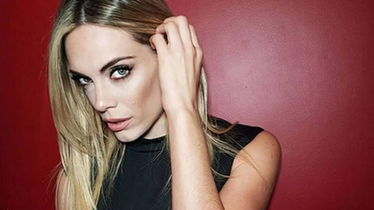 Emilia Attias - chica hot