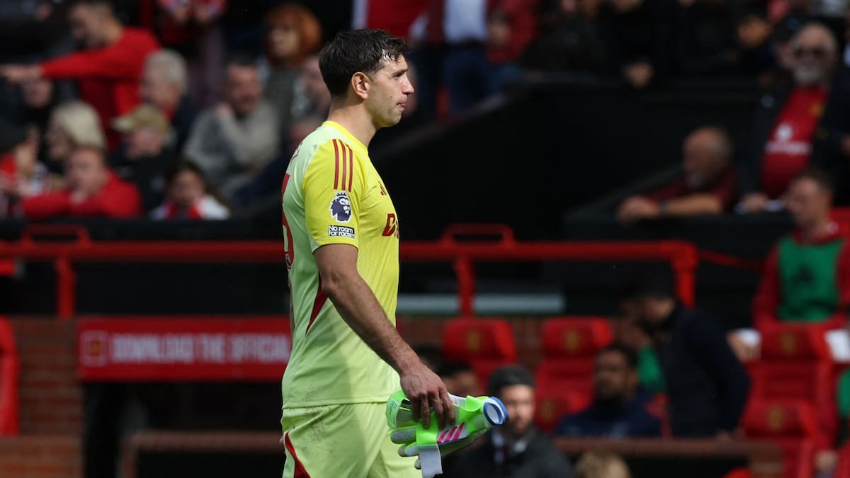 Emiliano "Dibu" Martínez podría continuar su carrera en un gigante de la Premier League.