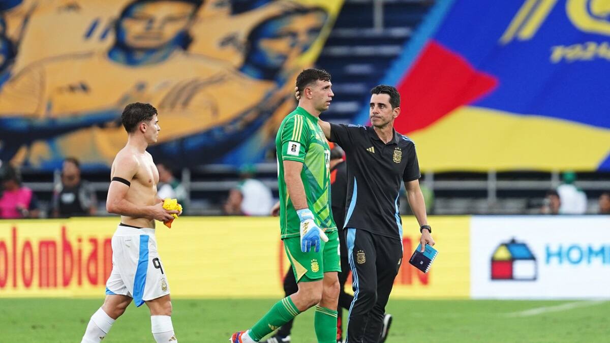 Emiliano "Dibu" Martínez tras la derrota ante Colombia. Foto: X @TyCSports.