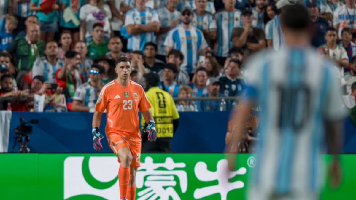 La curiosa respuesta de Dibu Martínez sobre la despedida de Messi de la Selección argentina: “Pensé que ya se había retirado”