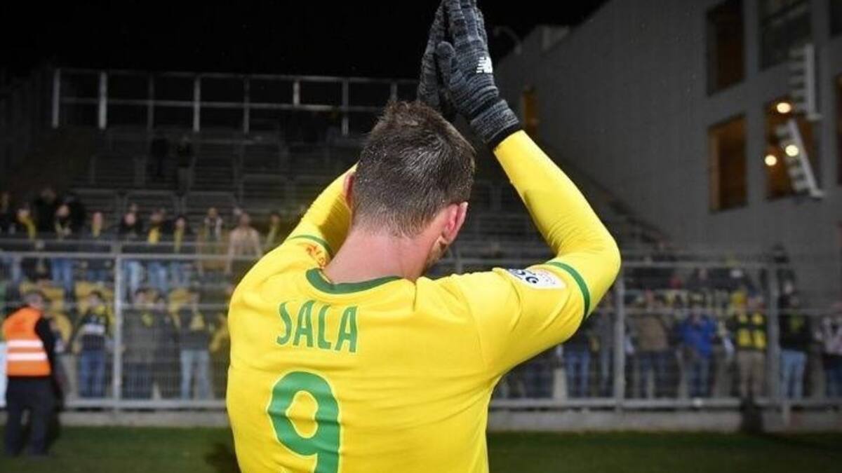 Emiliano Sala - dorsal número 9