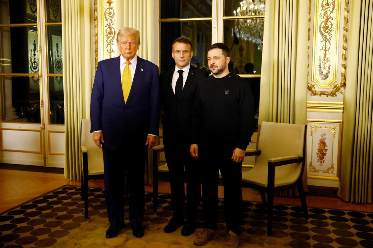 Emmanuel Macron junto a Donald Trump y Volodimir Zelenski. Foto: Reuters