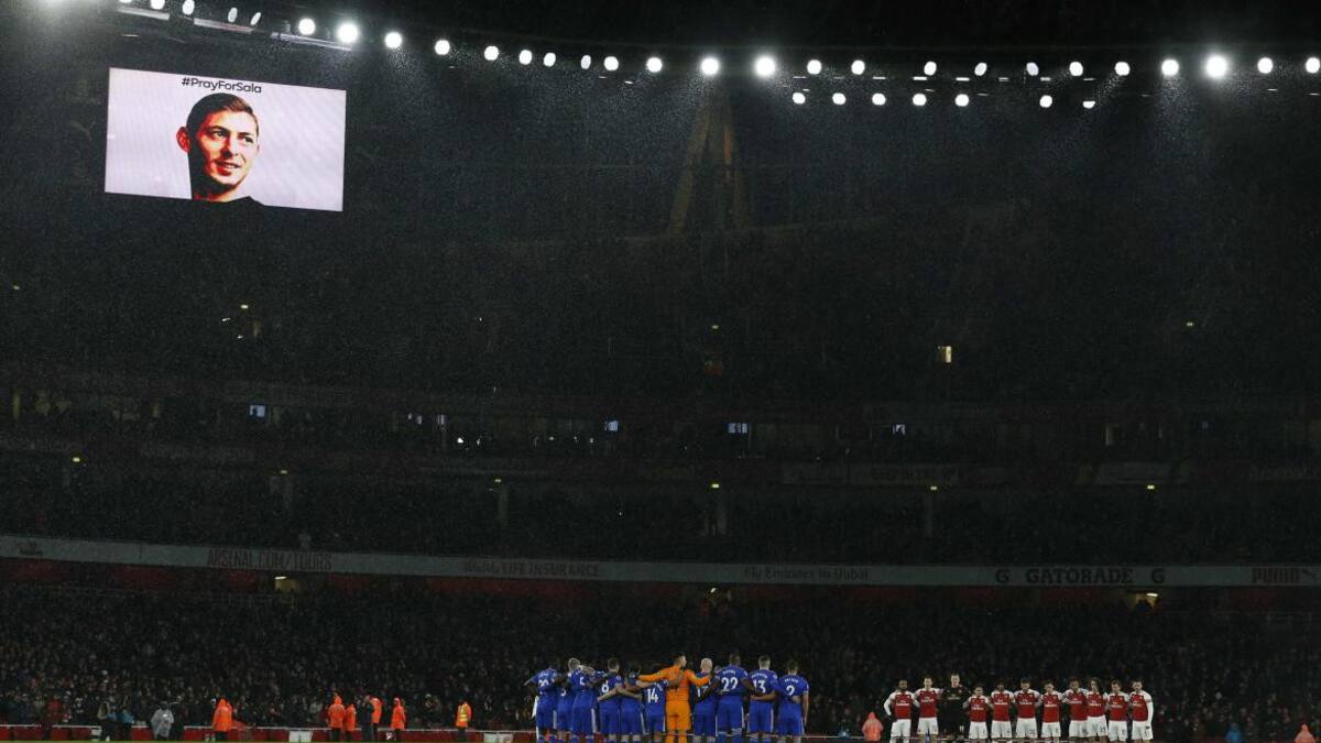 Emotivo homenaje a Sala - Cardiff vs Arsenal