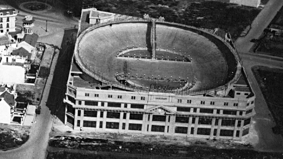 En la tercer planta el edificio tenía una pista donde la concesionaria probaba el funcionamiento de los autos a la largo de sus 1.700 metros de longitud. Foto:NA