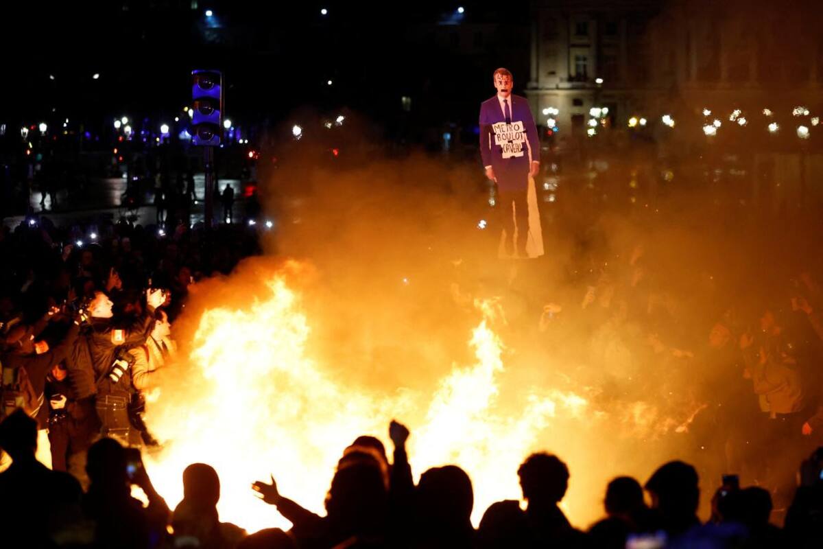 En las calles parisinas piden la renuncia de Macron. Foto: Reuters.
