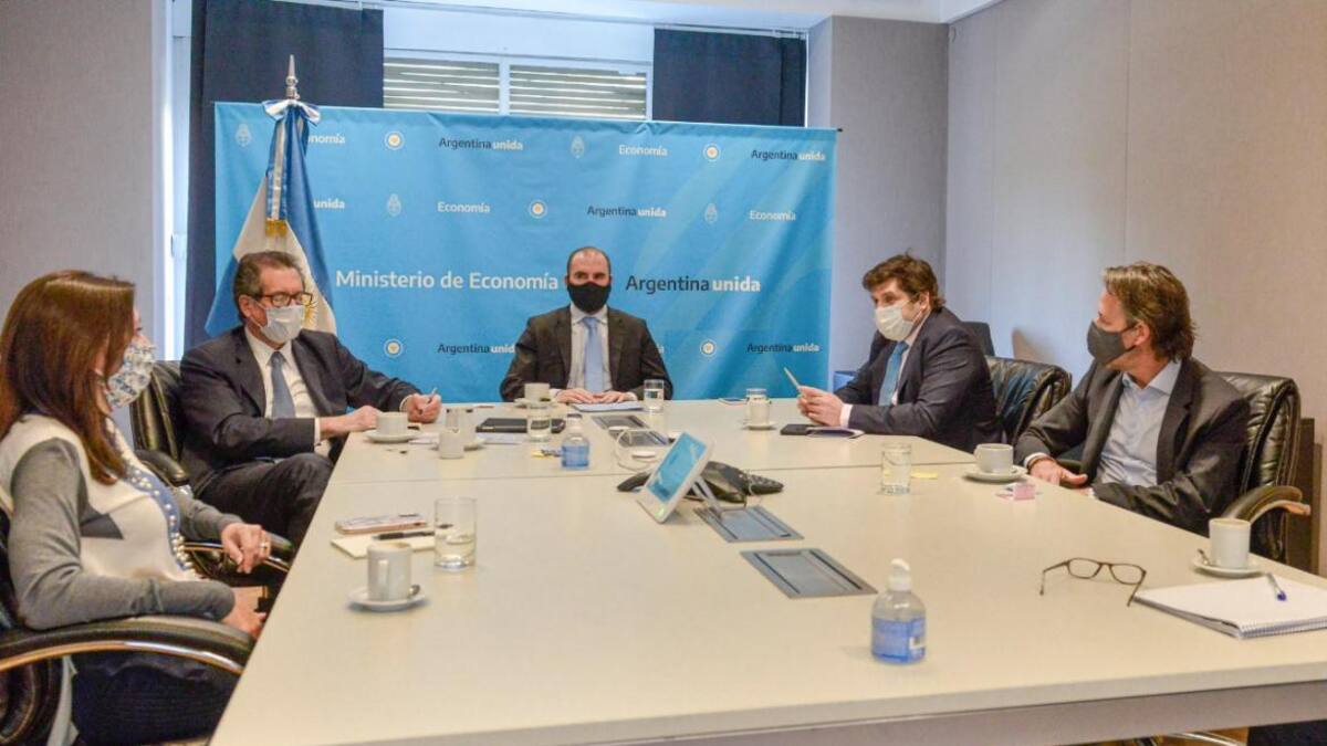 En su segundo día en el país, el fmi se volvió a reunir con el presidente del banco central