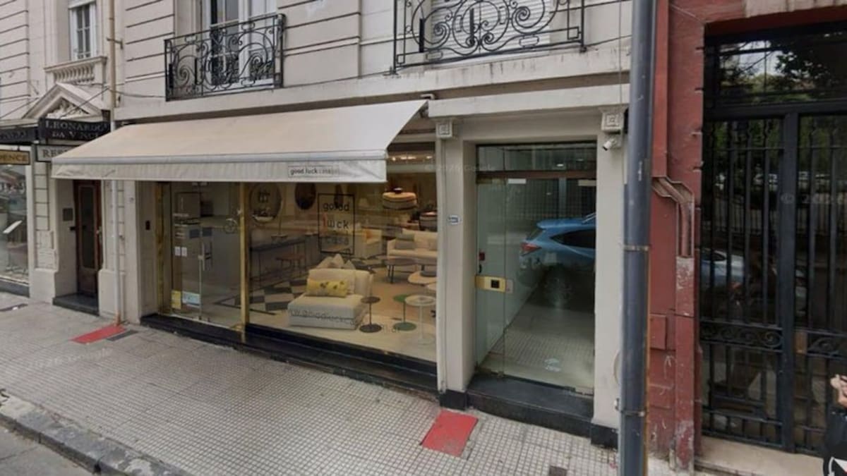 Encontraron a una joven de 27 años muerta en un departamento en Retiro.