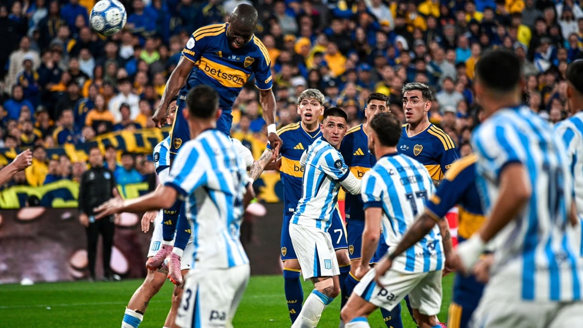 Cuánto mide Enner Valencia: convirtió un “hat-trick de cabeza” para darle la clasificación a Boca en la Copa Argentina
