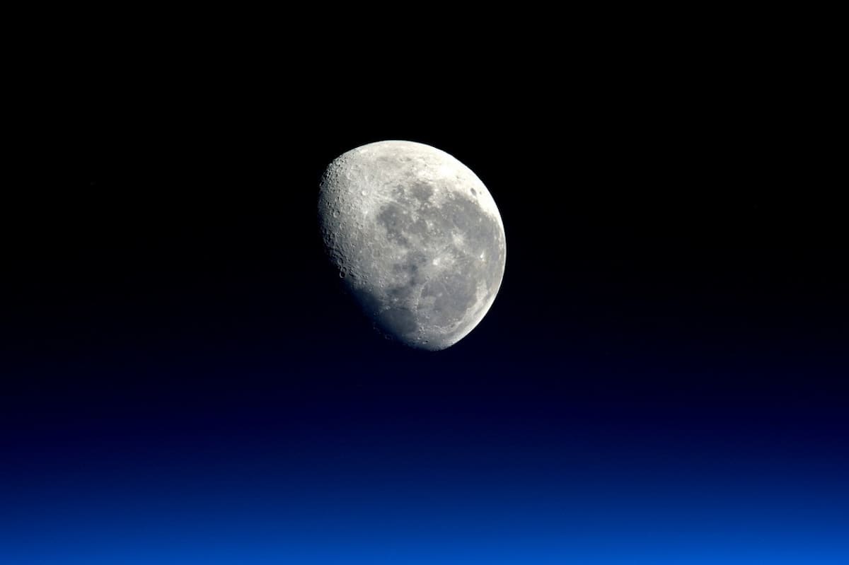 Luna; espacio. Foto: Unsplash.