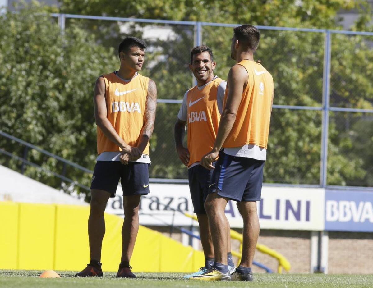 Entrenamiento de Boca Juniors, fútbol argentino, Carlos Tevez