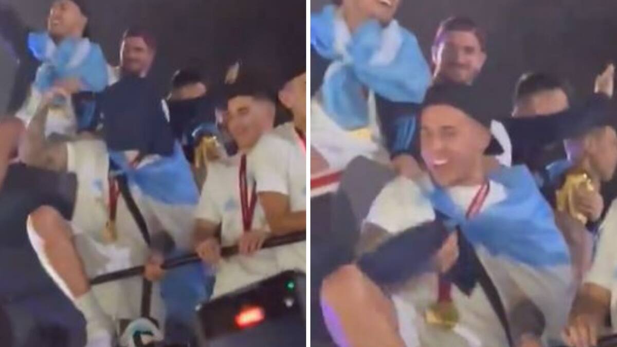 Enzo Fernández besó una indumentaria de Boca Juniors. Foto: captura de video.