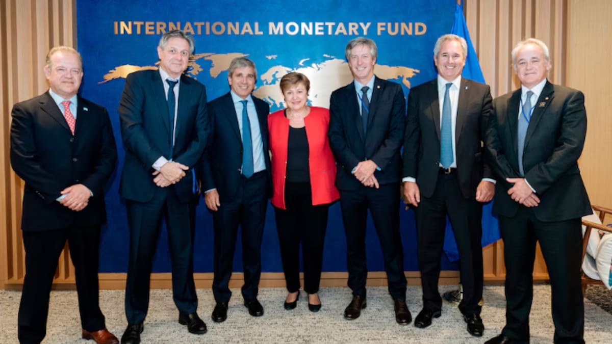 El plan del Gobierno para cumplir con el FMI incluye una reforma clave en el monotributo