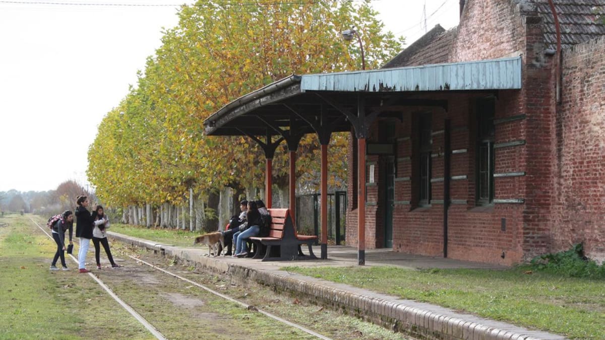 Quesos artesanales, parrillada y picadas abundantes: el pueblito a 1 hora de Buenos Aires que se convirtió en una parada obligatoria