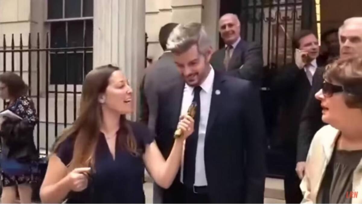 ESCRACHE A MARCOS PEÑA EN NY