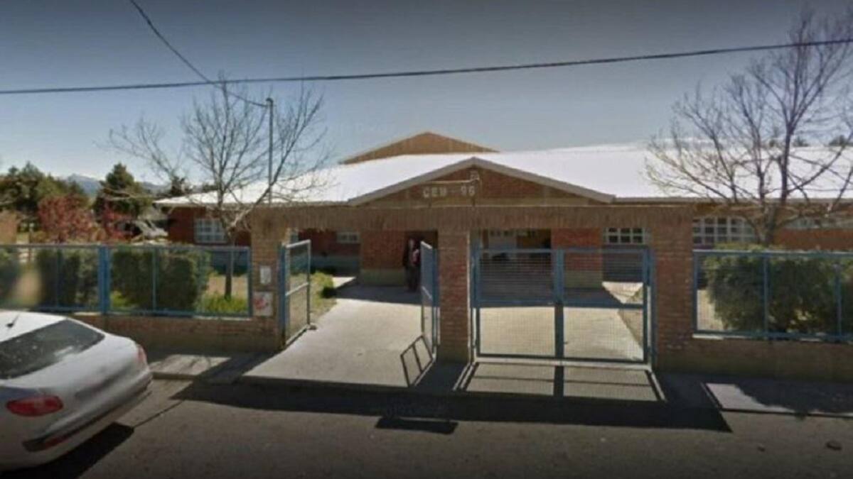 Escuela, amenaza de bomba, Río Negro, NA