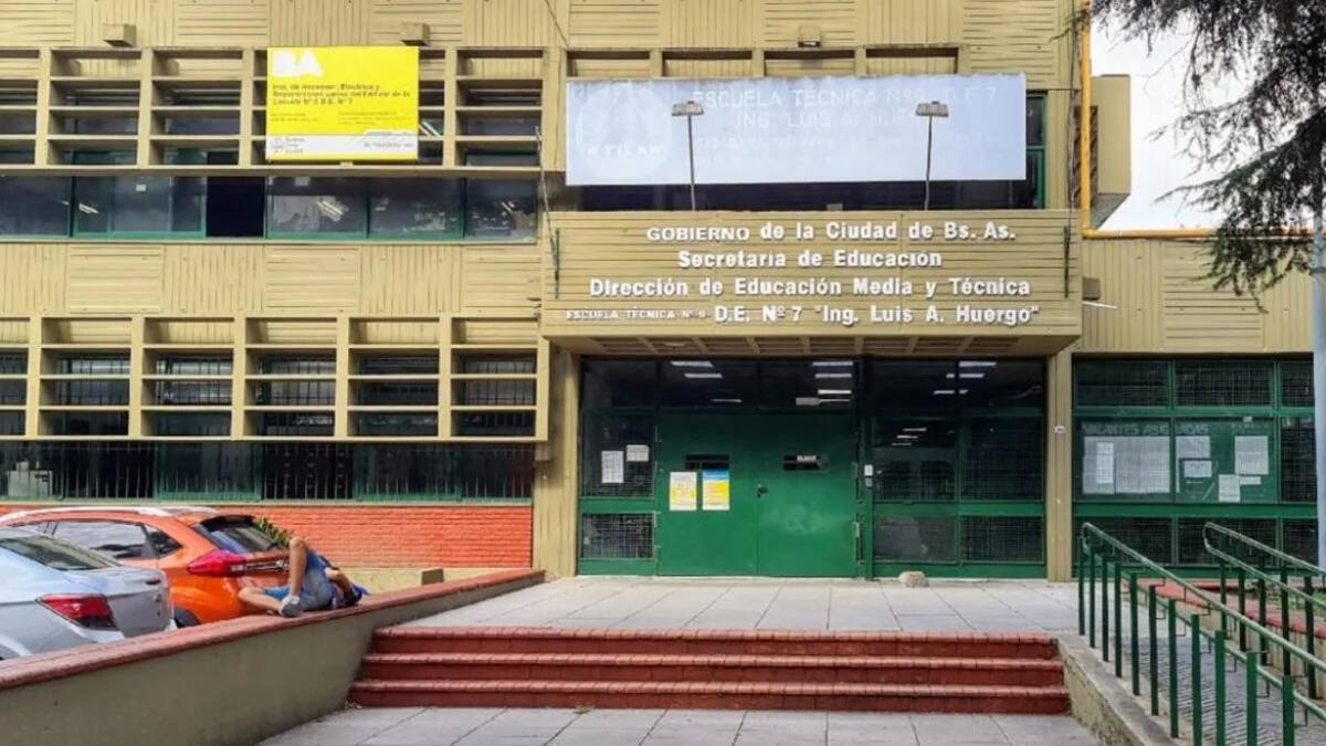 Escuela Ingeniero Luis Huergo. Foto: MinutoUno.