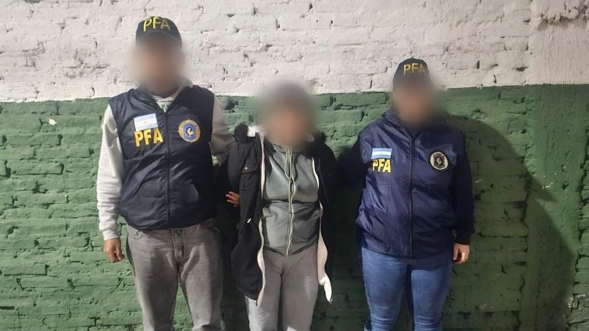 Estaba prófuga, usaba a su hija menor para ingresar droga a la cárcel de Devoto y terminó detenida